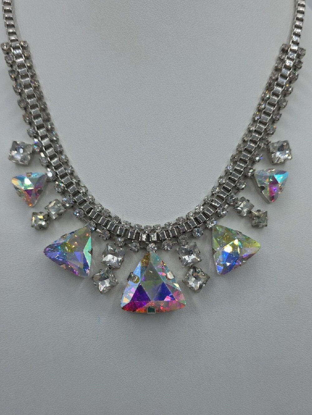 PRISM Silver-tone Necklace with Aurora Triangular Crystals - Vintage - Picture 3 of 15